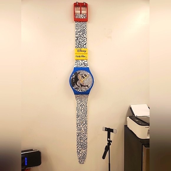 Swatch ECLECTIC MICKEY Maxi Clock MSUOZ336 2021 Specials Design By Keith Haring - Picture 4 of 16